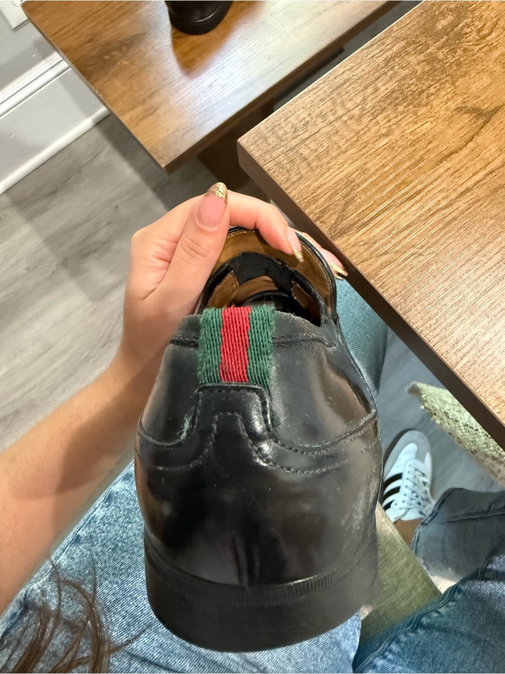 Gucci Black Leather Horsebit Loafers with Green-Red Heel Tab - Picture 6 of 6